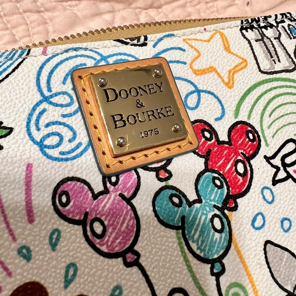{Dooney & Bourke} Disney wallet